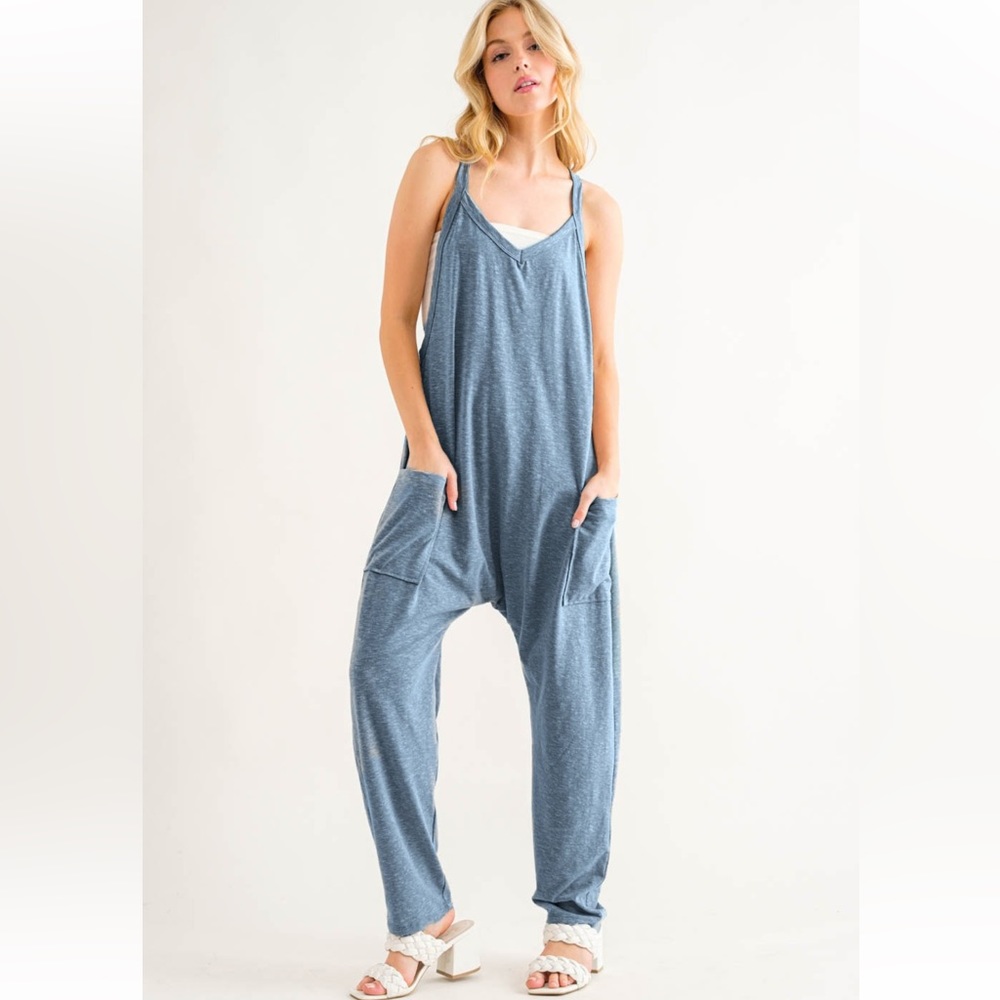 04 Fabulous sleeveless Harem Jumpsuit